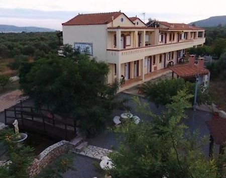 Hotel Takis Agios Georgios  Buitenkant foto