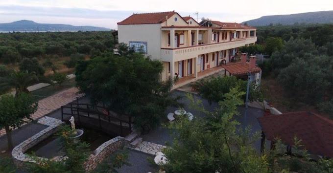 Hotel Takis Agios Georgios  Buitenkant foto