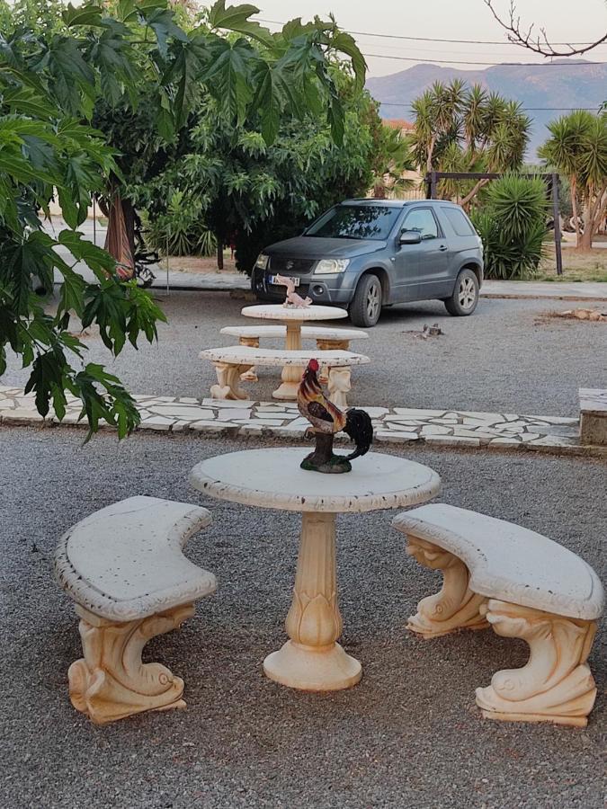 Hotel Takis Agios Georgios  Buitenkant foto
